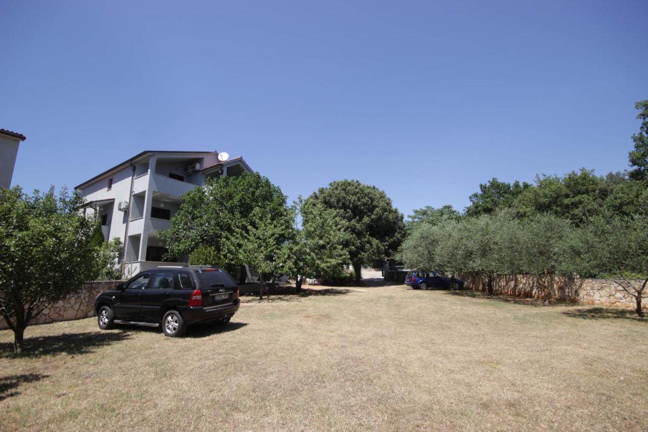 Apartments Smitran Banjole Zewnętrze zdjęcie
