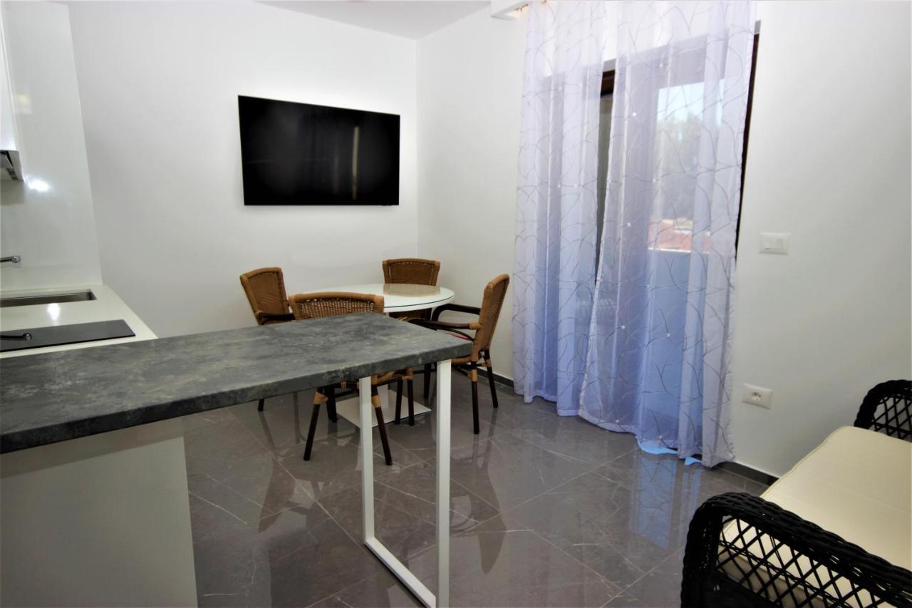 Apartments Smitran Banjole Zewnętrze zdjęcie