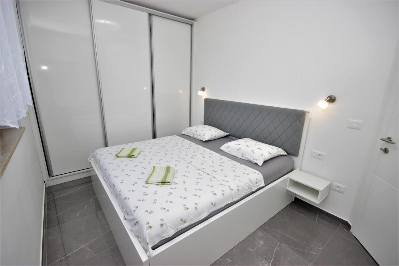 Apartments Smitran Banjole Zewnętrze zdjęcie